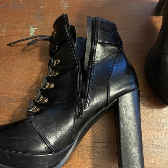 ShoeDazzle High Heels Ankle Boots Sz 9 - Picture 5 of 10